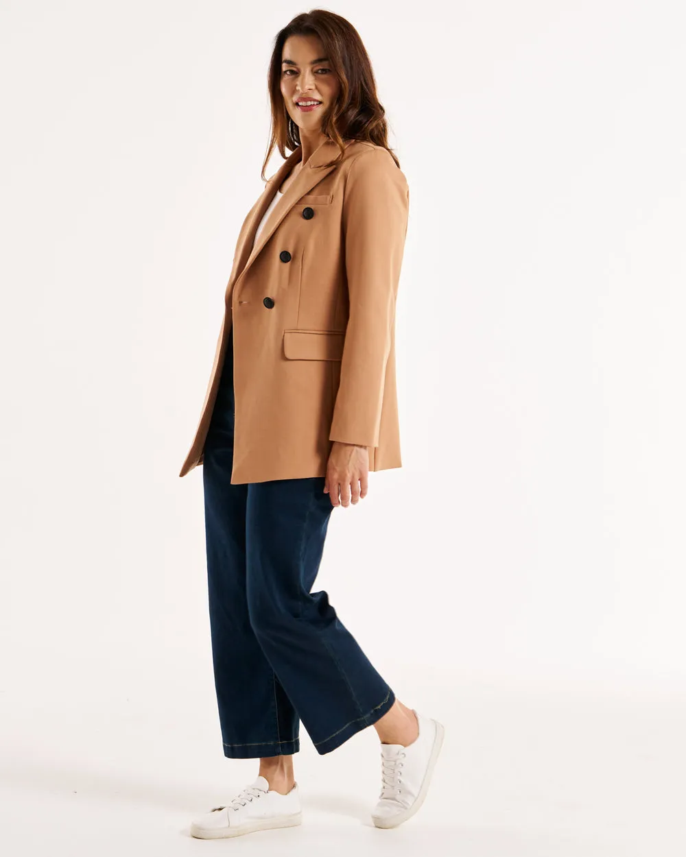 Betty Basics Kaisley Blazer Tan