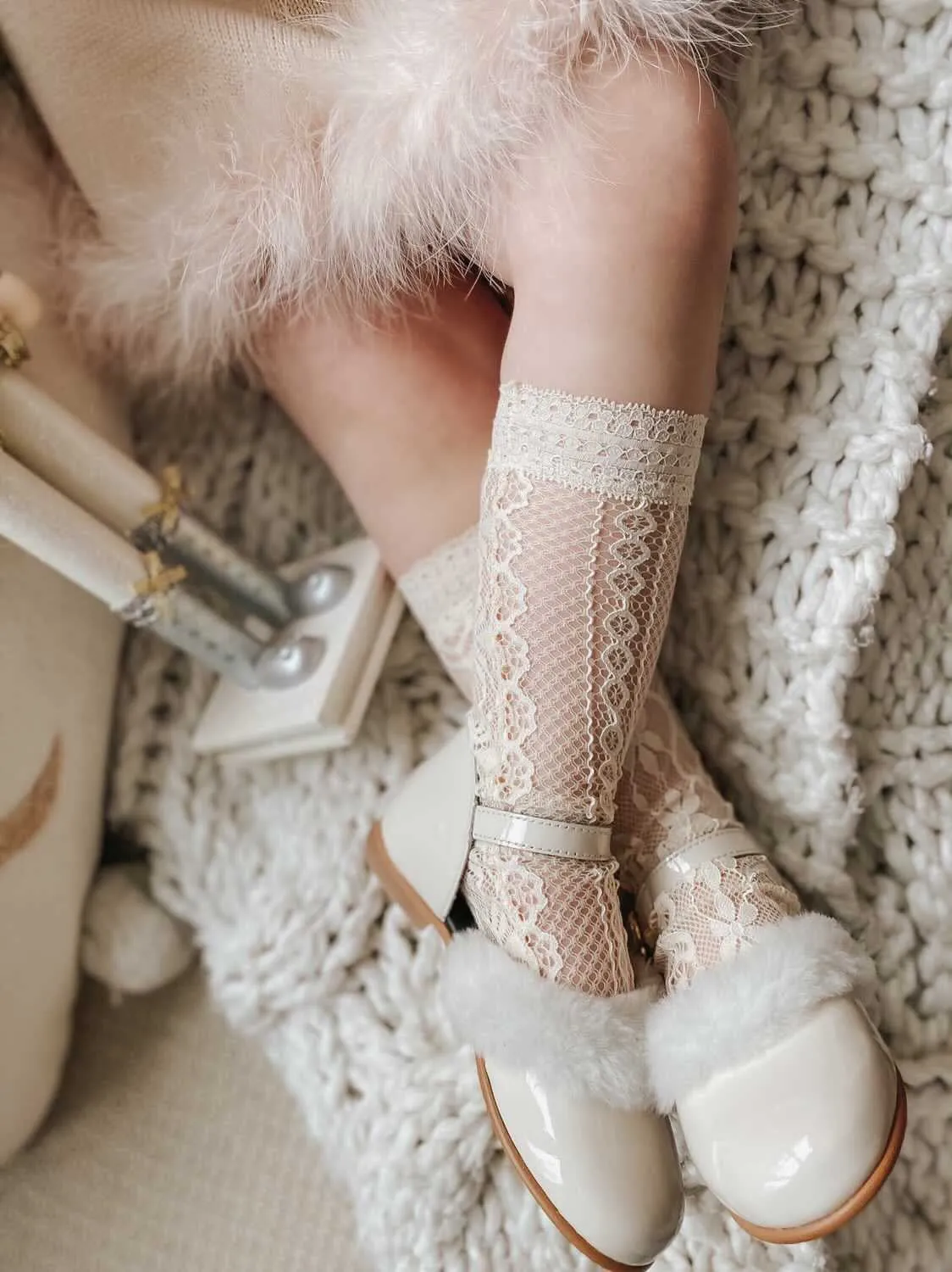 Daisy Lace Socks