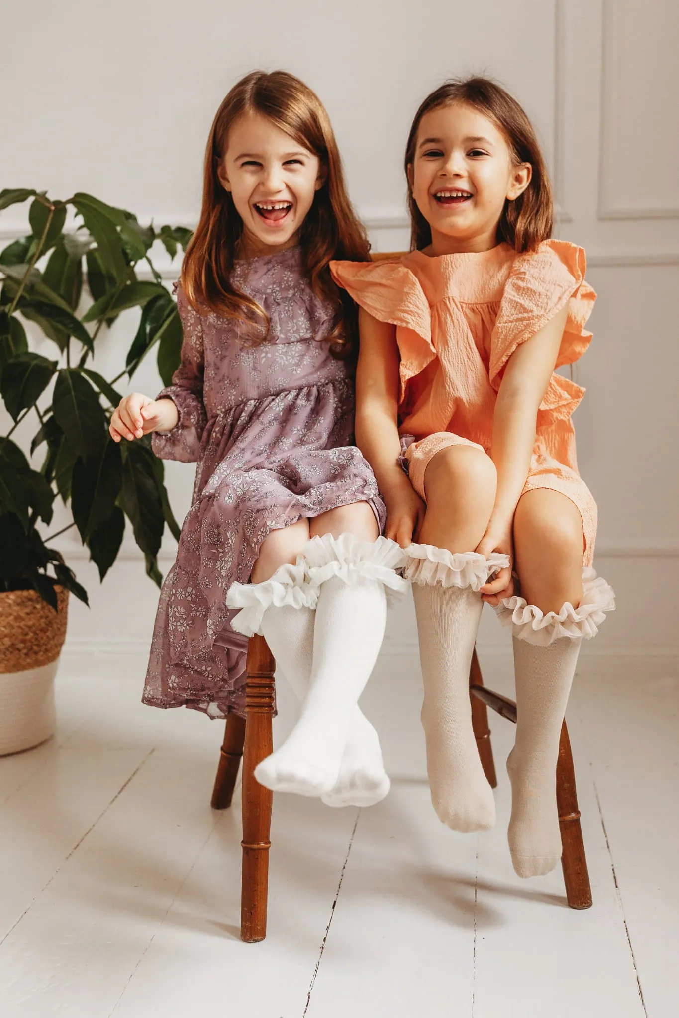 Mama's Feet Children's Knee-High Socks - Tutu | Ecru