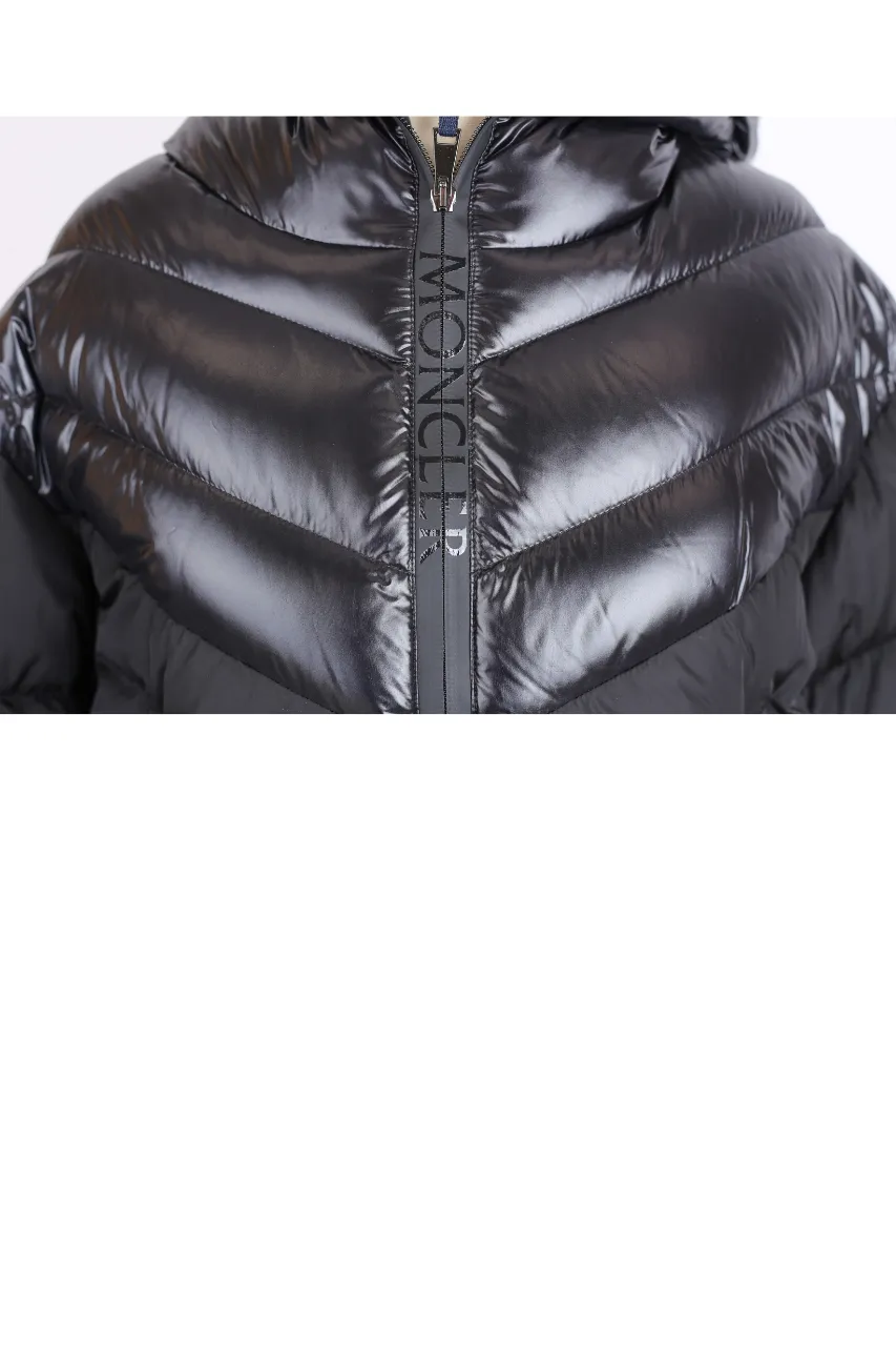 Short Down Puffer Jacket w/ Hood