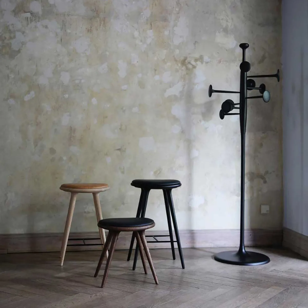 Trumpet Coat Stand