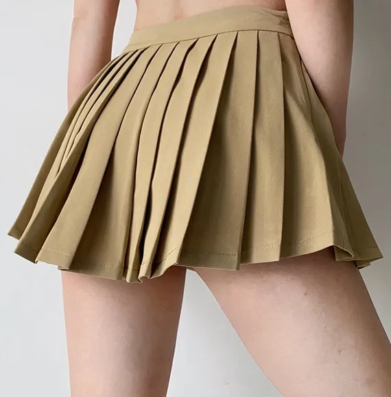 Wenkouban - Out of Bounds Pleated Skirt